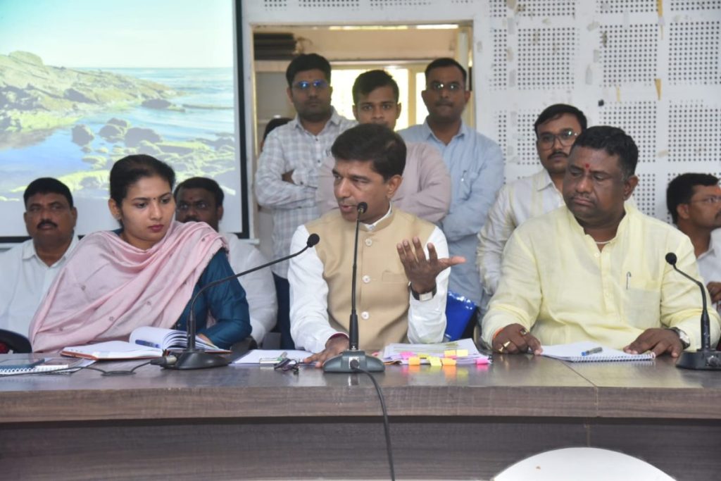 https://hinduprakashwarta.com/wp-content/uploads/2026/06/1002431091-1.jpg
